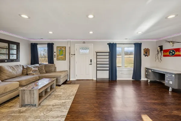 $304,900 | 411 Purtle Road, Lafayette, TN 37083