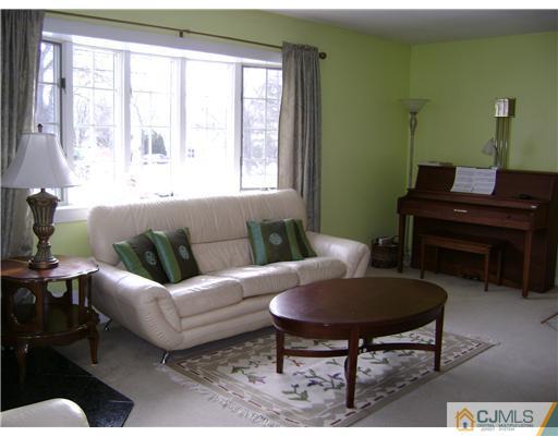 7 Chalmers Road East Brunswick, NJ 08816 - Photo 6 of 12 Gallery Image 6