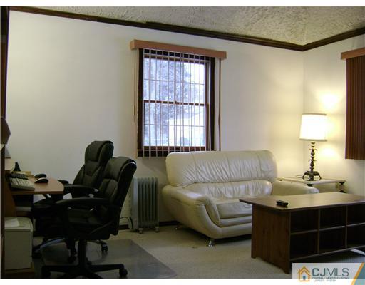 7 Chalmers Road East Brunswick, NJ 08816 - Photo 7 of 12 Gallery Image 7