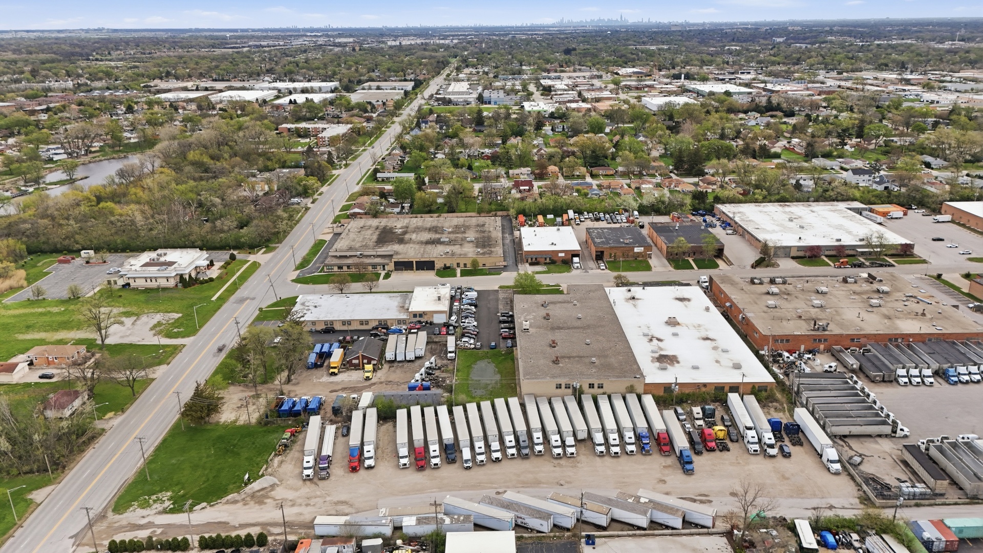 575 West Fullerton Avenue Addison, IL 60101 - Photo 9 of 14