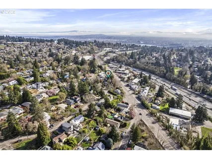 $799,000 | 7820 Southwest 17th Drive, Portland, OR 97219