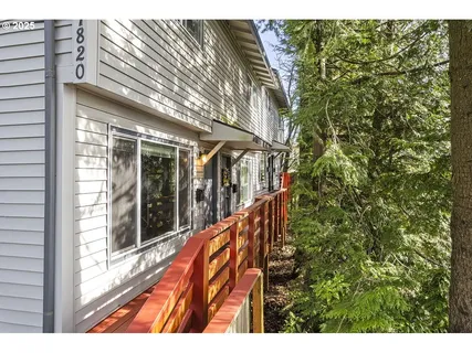 $799,000 | 7820 Southwest 17th Drive, Portland, OR 97219