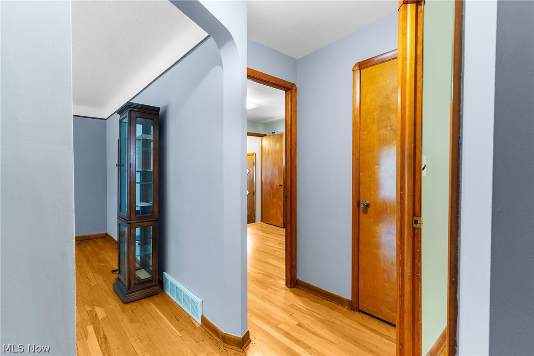 11803 West Pleasant Valley Road Cleveland, OH 44130 - Photo 13 of 26 Gallery Image 13