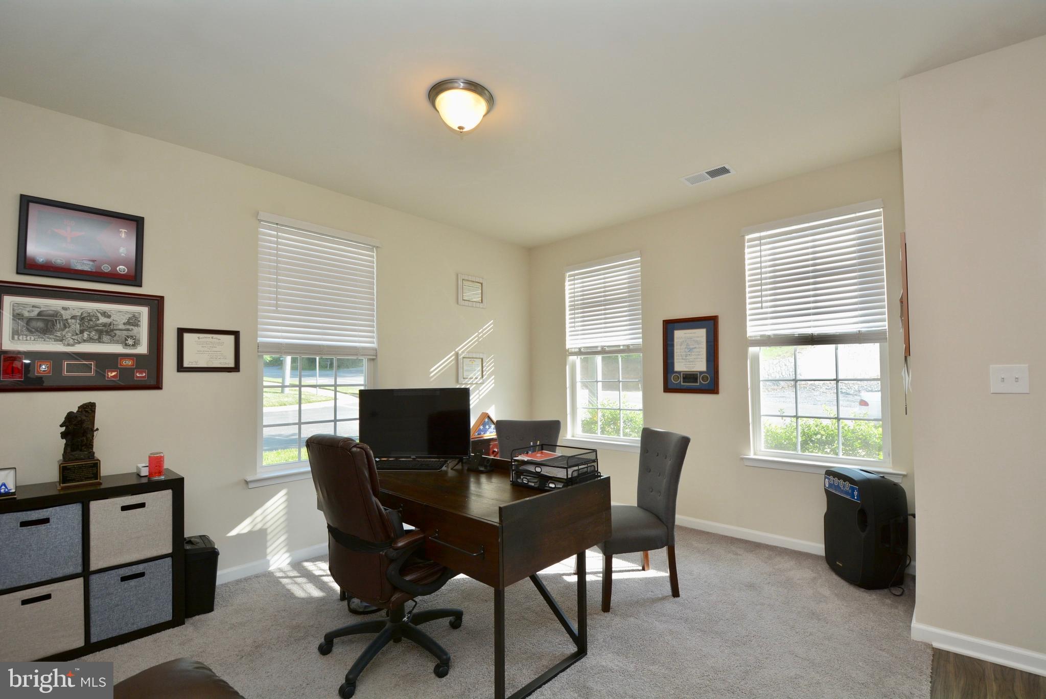 3995 Bradys Hill Road Triangle, VA 22172 - Photo 8 of 47 Gallery Image 8