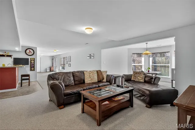 $450,000 | 10507 Glen Oaks Drive, Festus, MO 63028