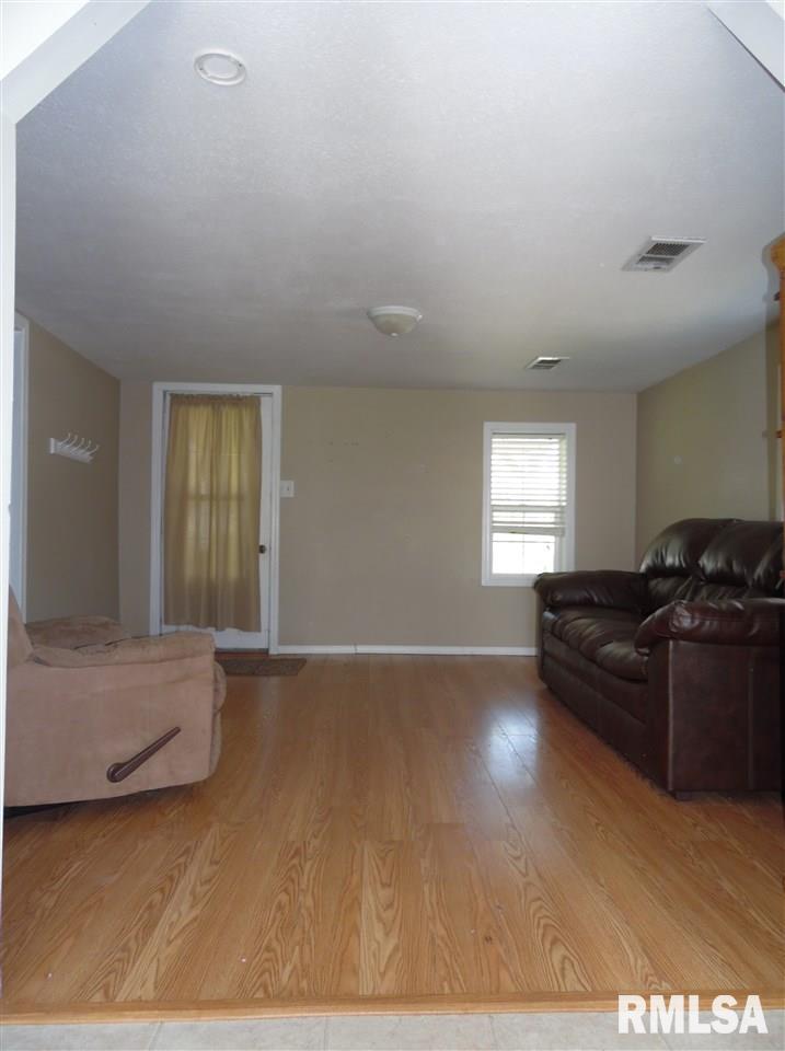 12920 Wiseman Road Pekin, IL 61554 - Photo 10 of 11 Gallery Image 10