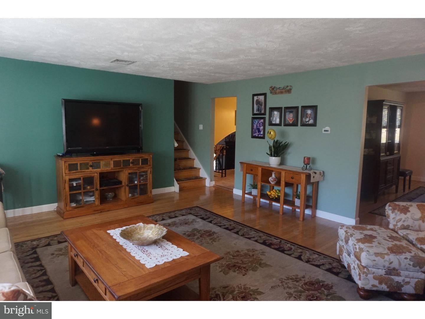 61 Rotterdam Road East Holland, PA 18966 - Photo 12 of 22 Gallery Image 12