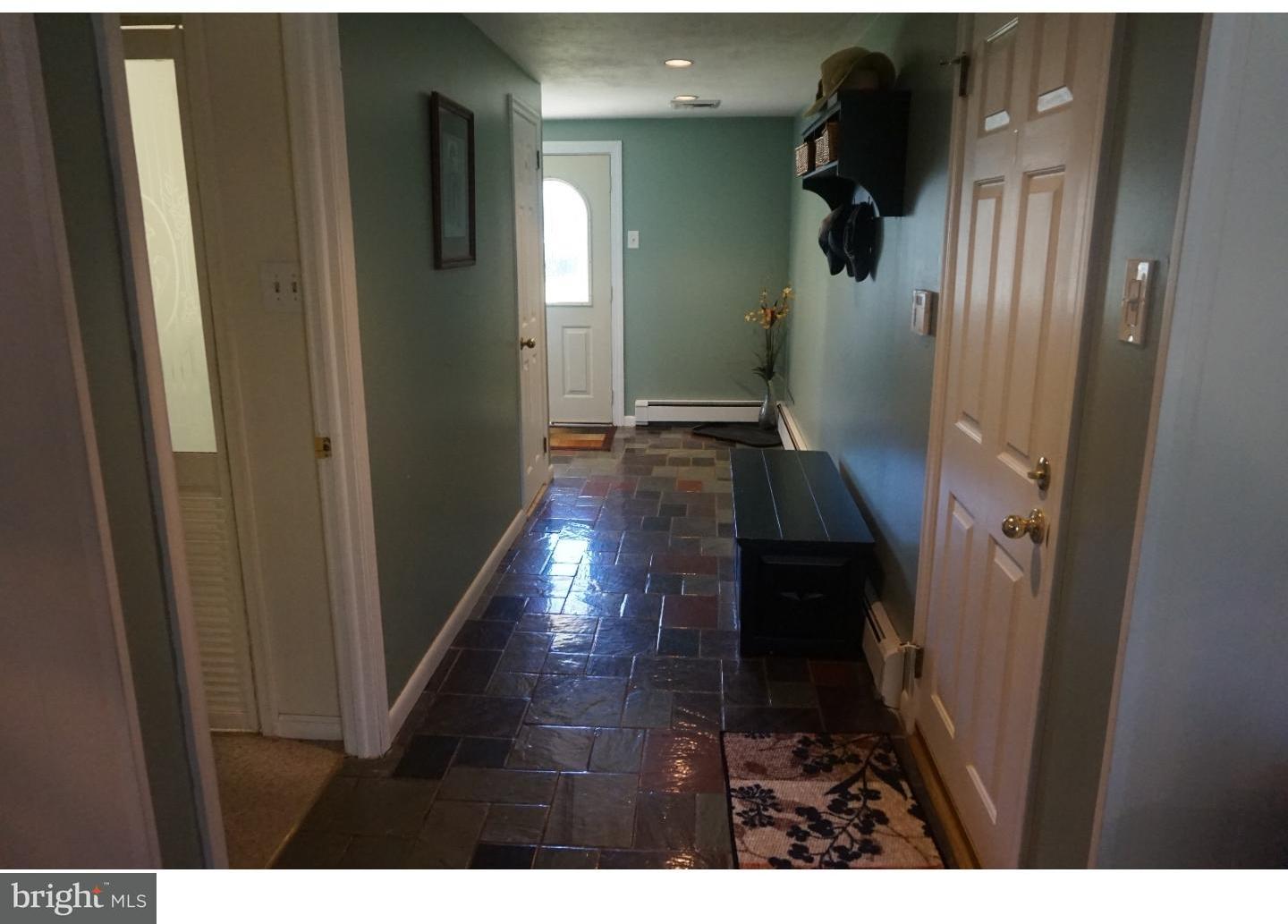 61 Rotterdam Road East Holland, PA 18966 - Photo 3 of 22 Gallery Image 3