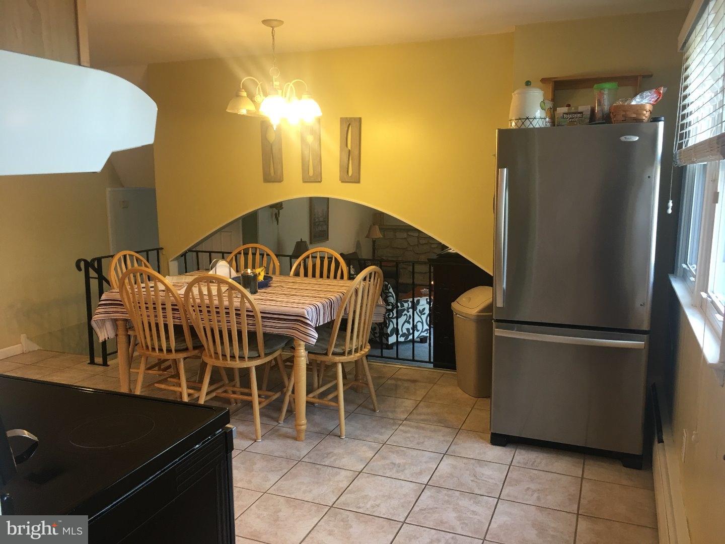 61 Rotterdam Road East Holland, PA 18966 - Photo 4 of 22 Gallery Image 4