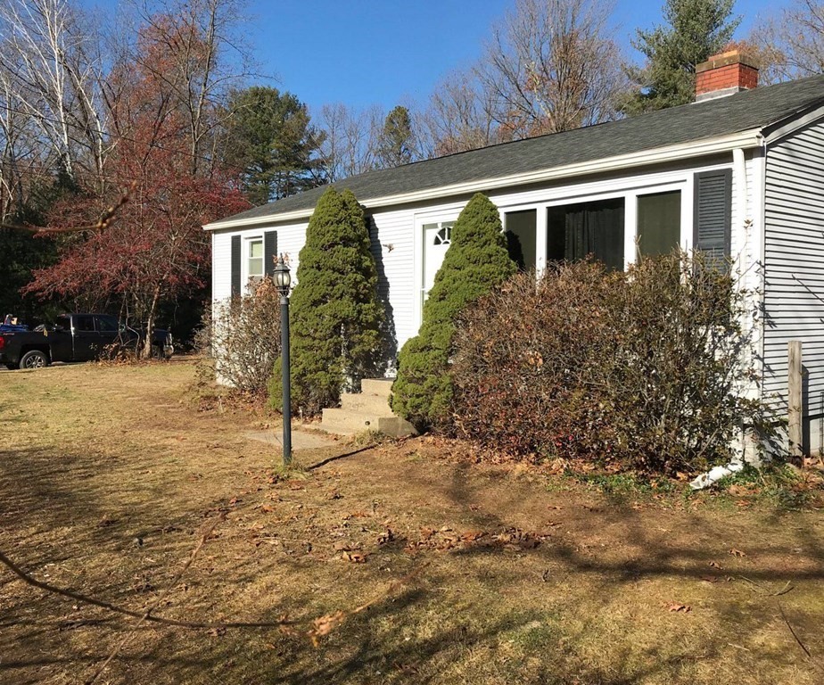 276 Buck Pond Road Westfield, MA 01085 - Photo 2 of 24 Gallery Image 2