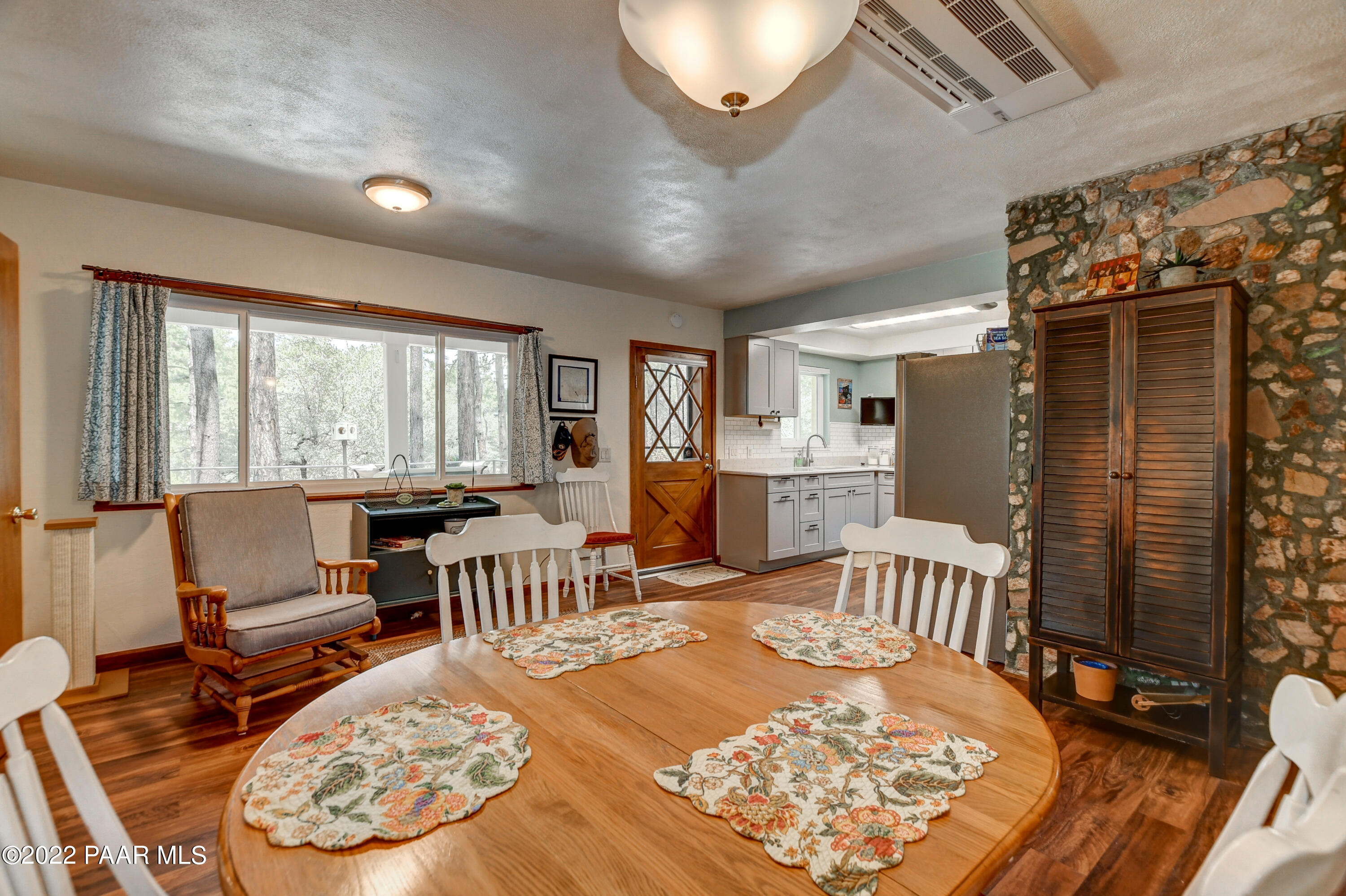 4939 South Kaibab Road Prescott, AZ 86303 - Photo 15 of 56 Dining to kitchen