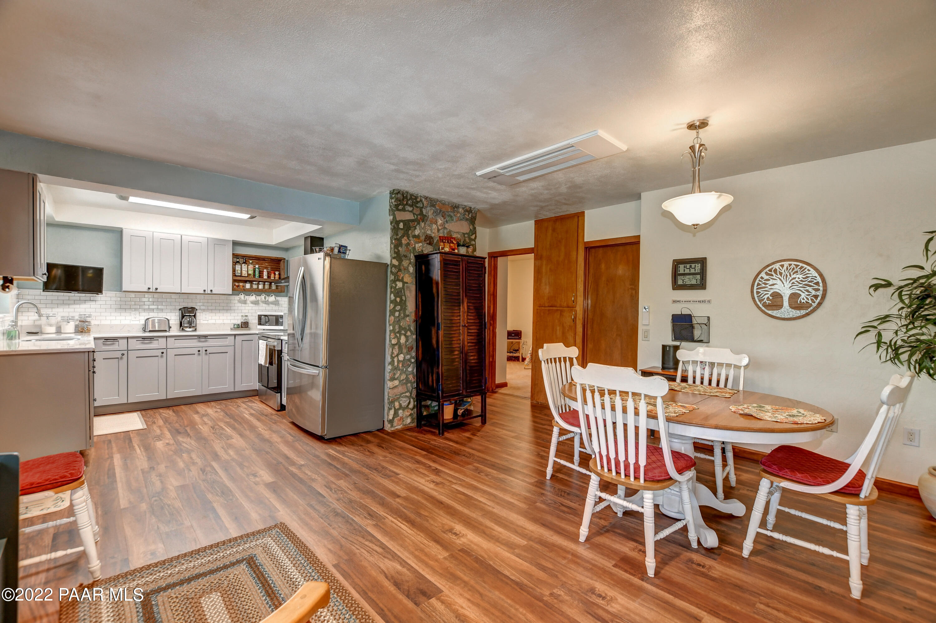 4939 South Kaibab Road Prescott, AZ 86303 - Photo 16 of 56 kitchen dining bdrms