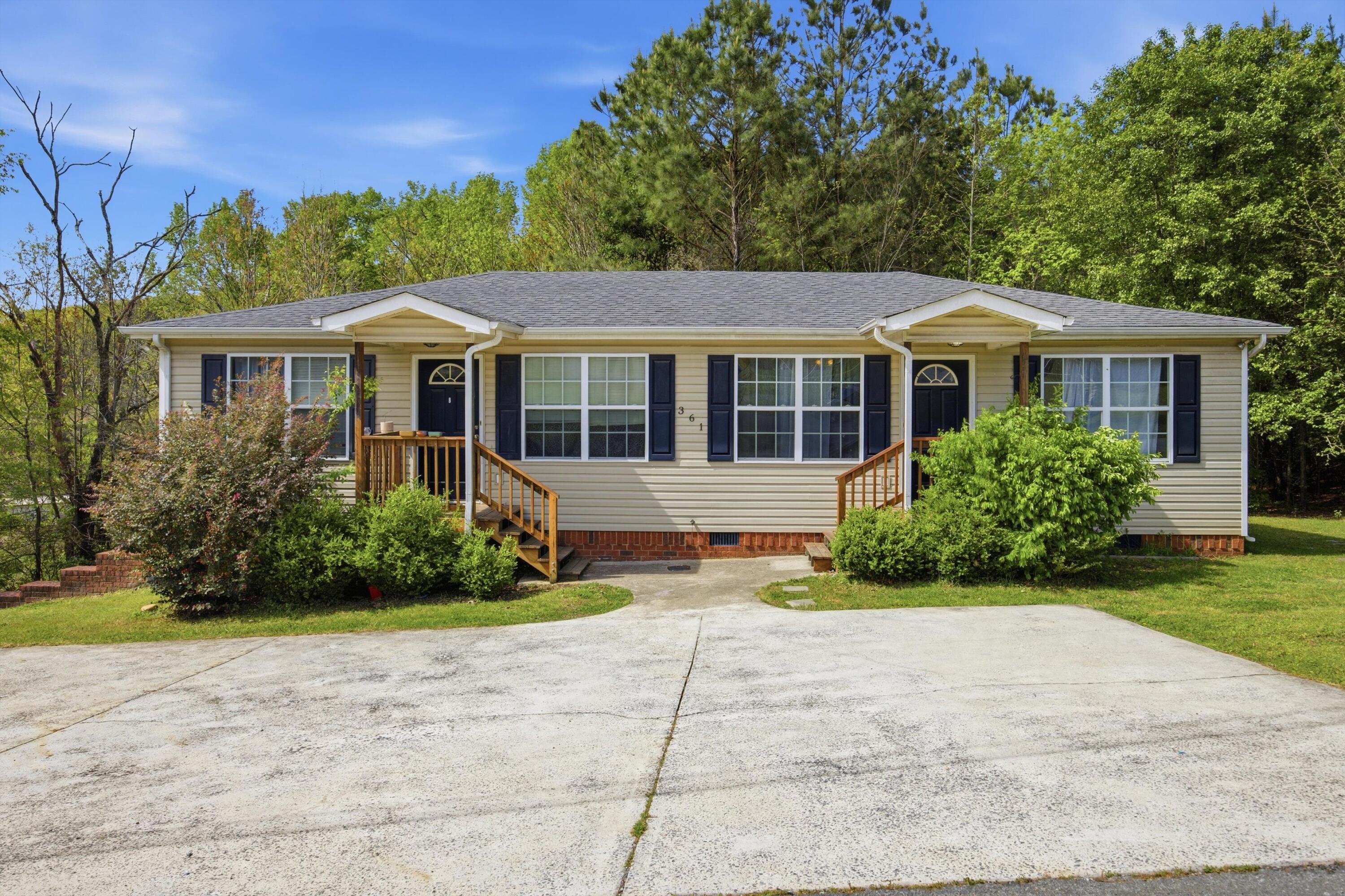 01-327HoganRd_007