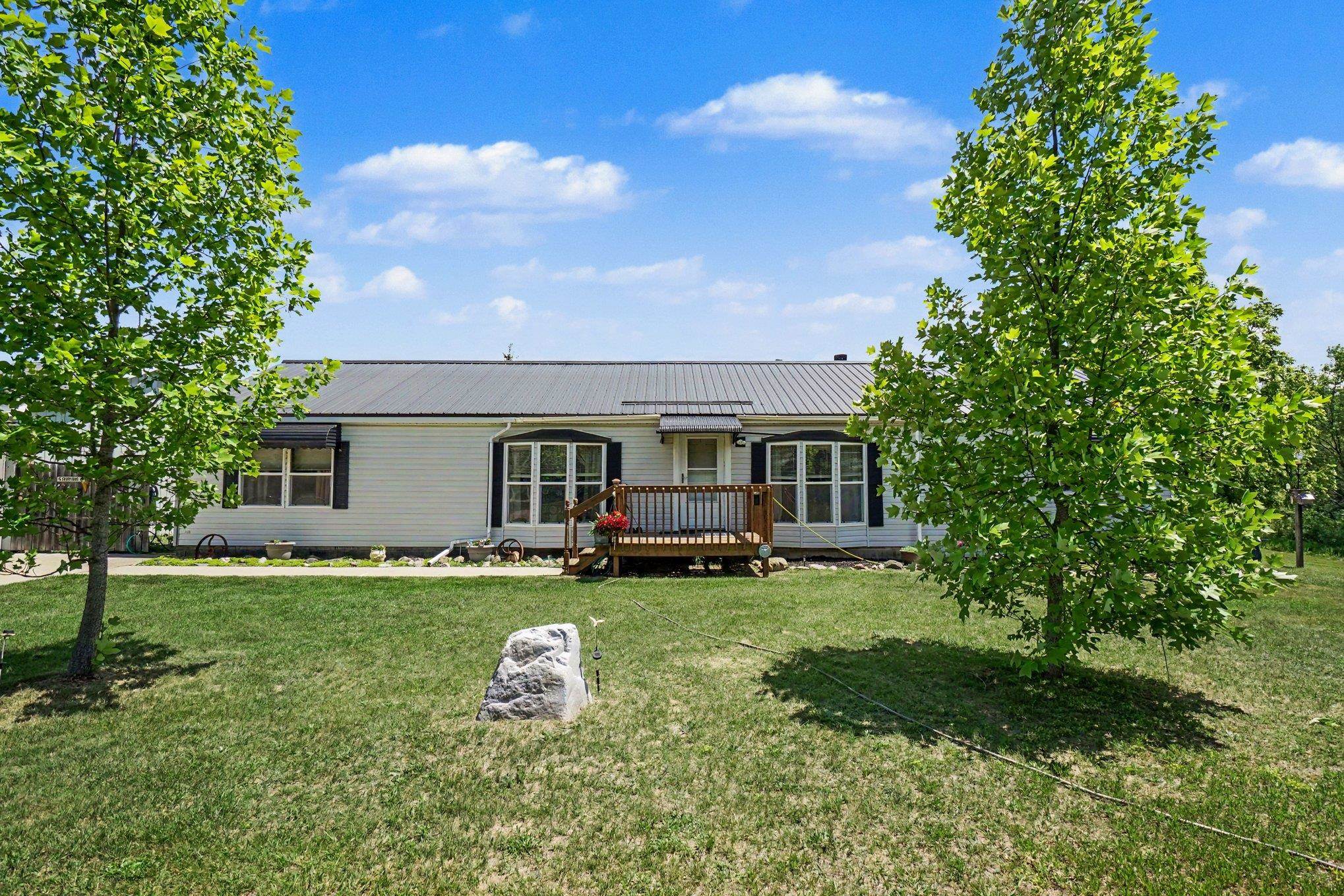 9145 Lydell Road Farwell, MI 48622 - Photo 2 of 27