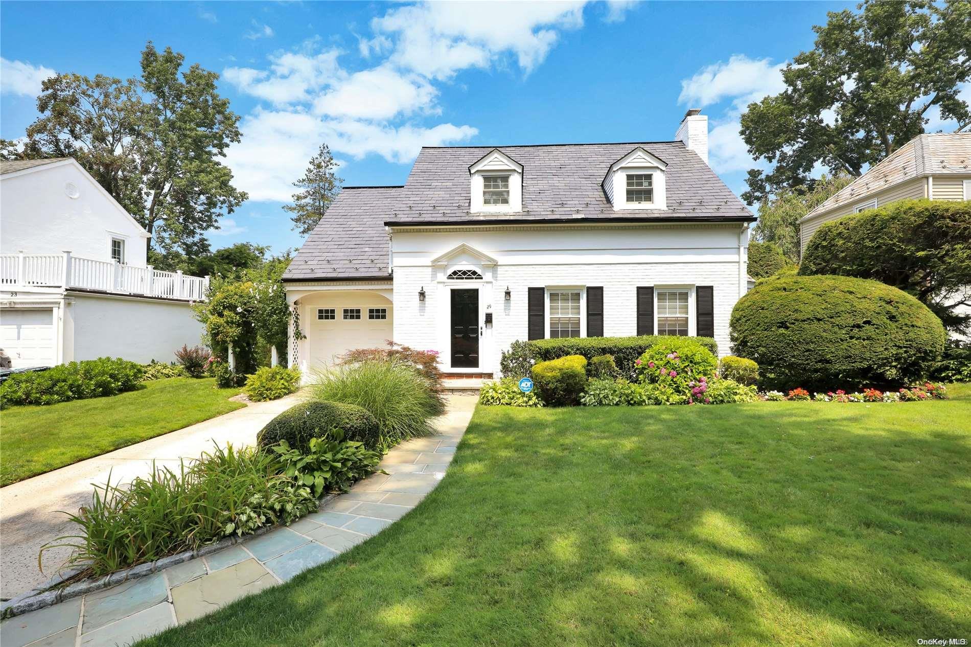 29 Andrew Road Manhasset, NY 11030 - Photo 1 of 1