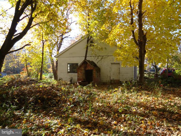 381 Quaker Neck Road Mannington, NJ 08079 - Photo 3 of 12