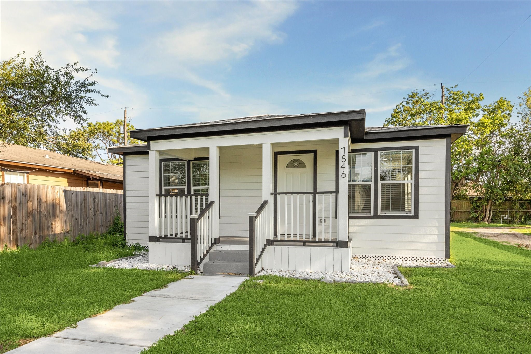 7846 South Howton Street Houston, TX 77028 - Photo 1 of 14