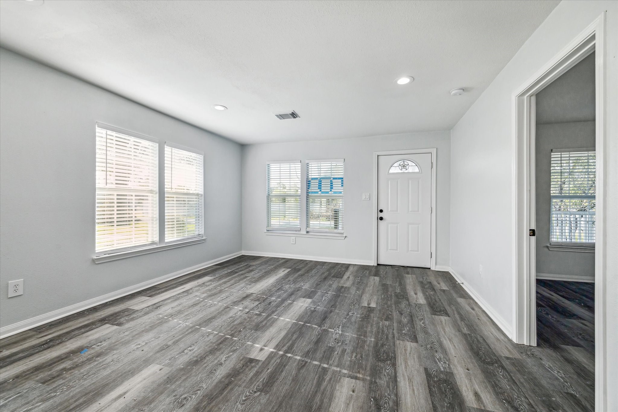 7846 South Howton Street Houston, TX 77028 - Photo 5 of 14