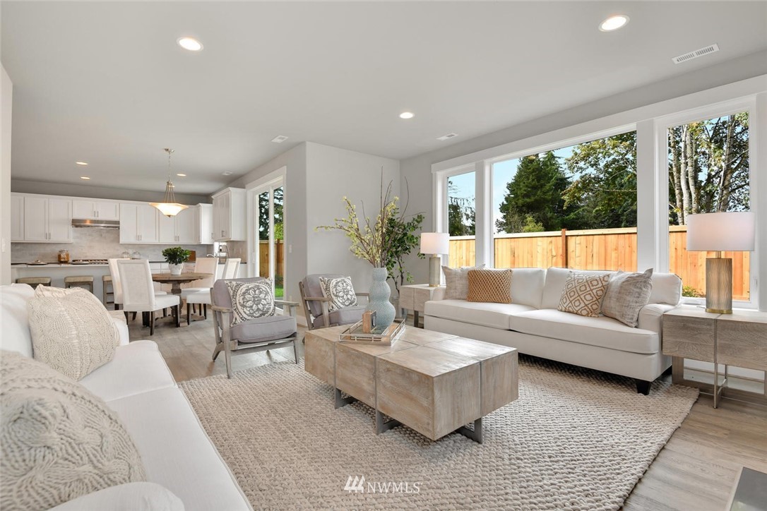 557 Ilwaco Avenue Northeast Renton, WA 98059 - Photo 14 of 24