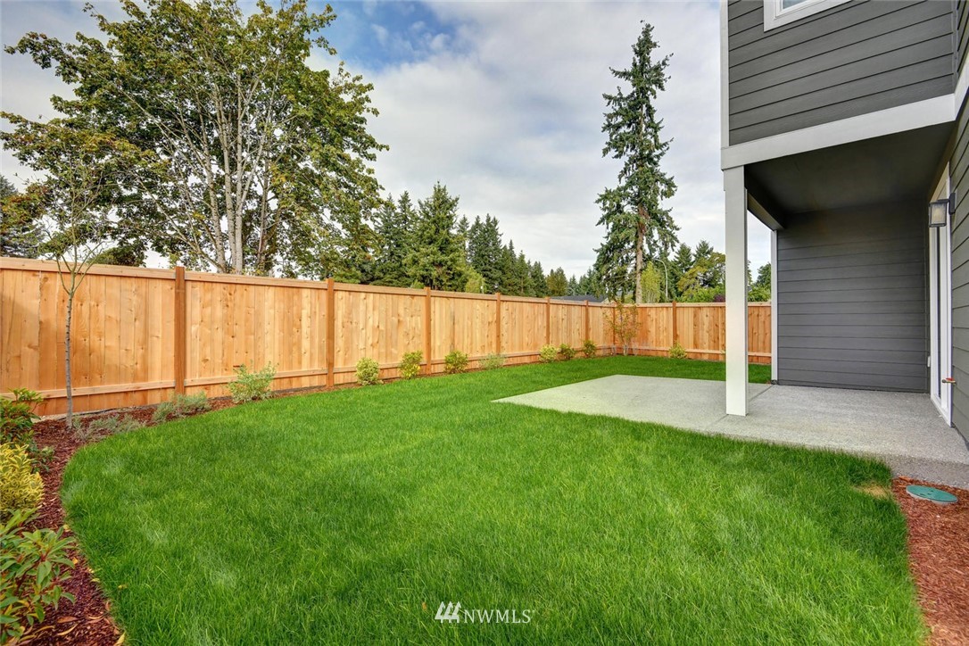 557 Ilwaco Avenue Northeast Renton, WA 98059 - Photo 22 of 24