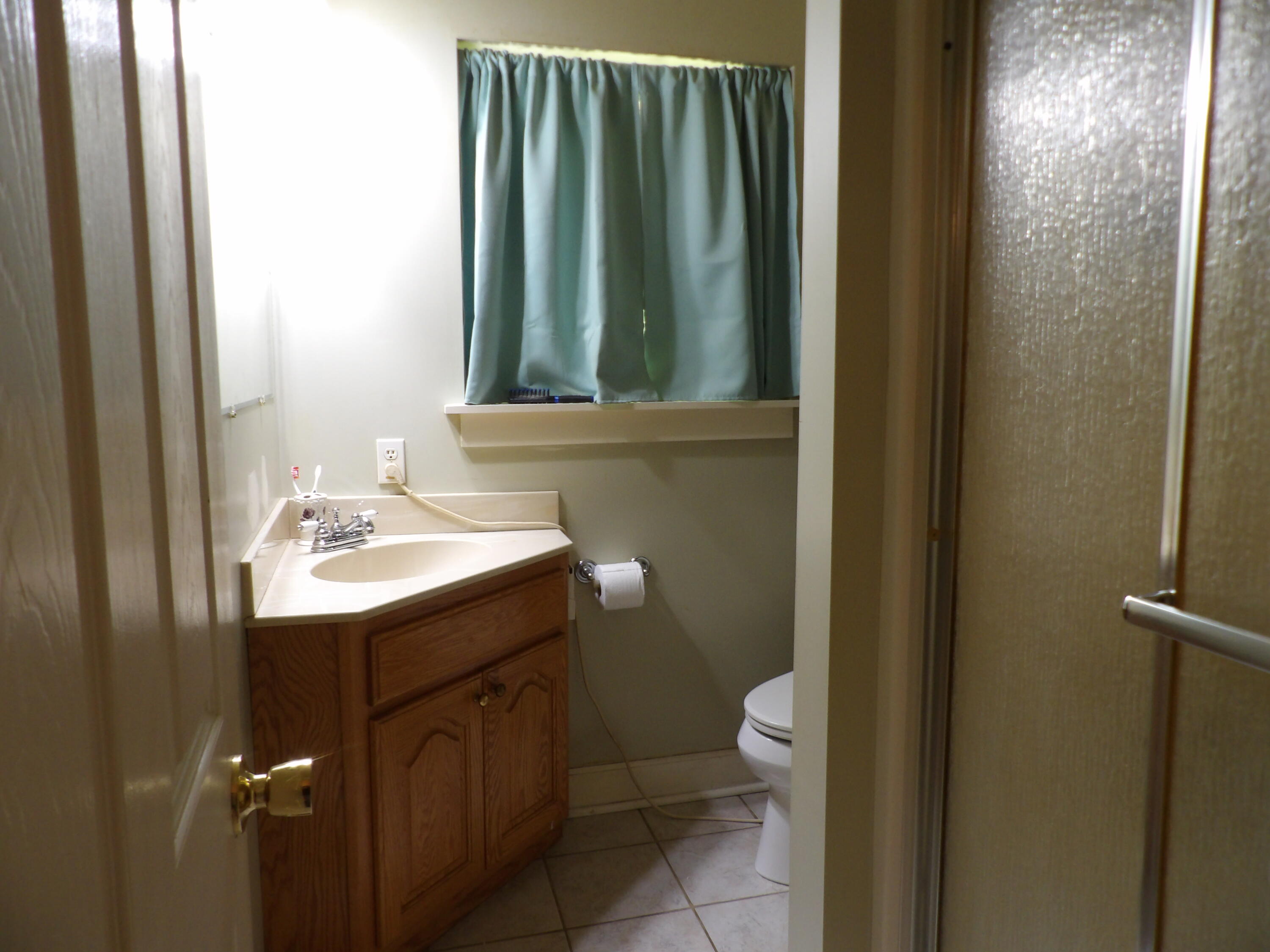 716 Fernhill Road Pikeville, TN 37367 - Photo 17 of 55 100_2518