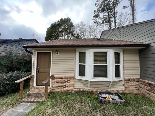 $1,200 | 121 Boardwalk Street, Tallahassee, FL 32301