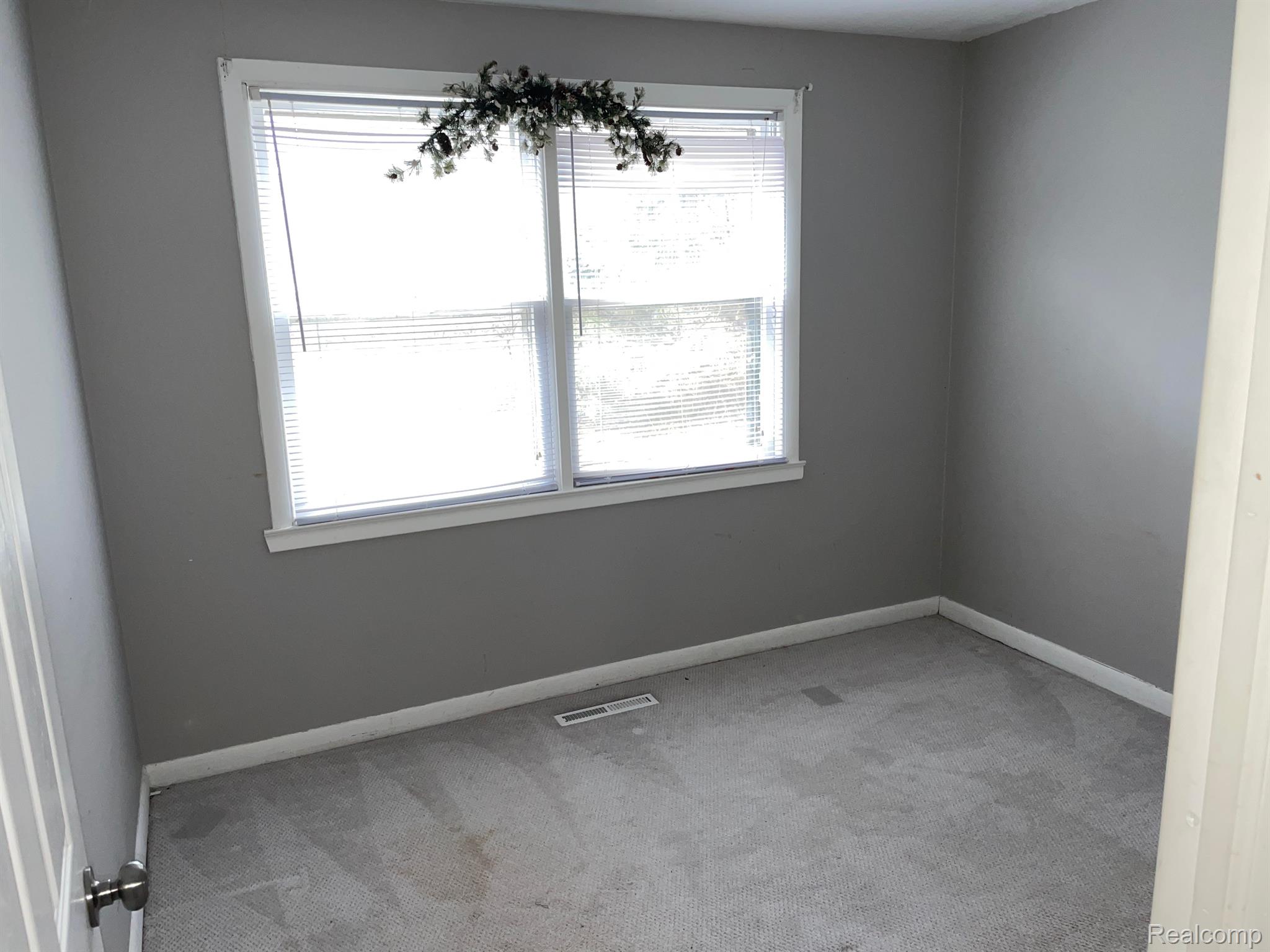 4070 Maybee Road Lake Orion, MI 48359 - Photo 11 of 19 Gallery Image 11