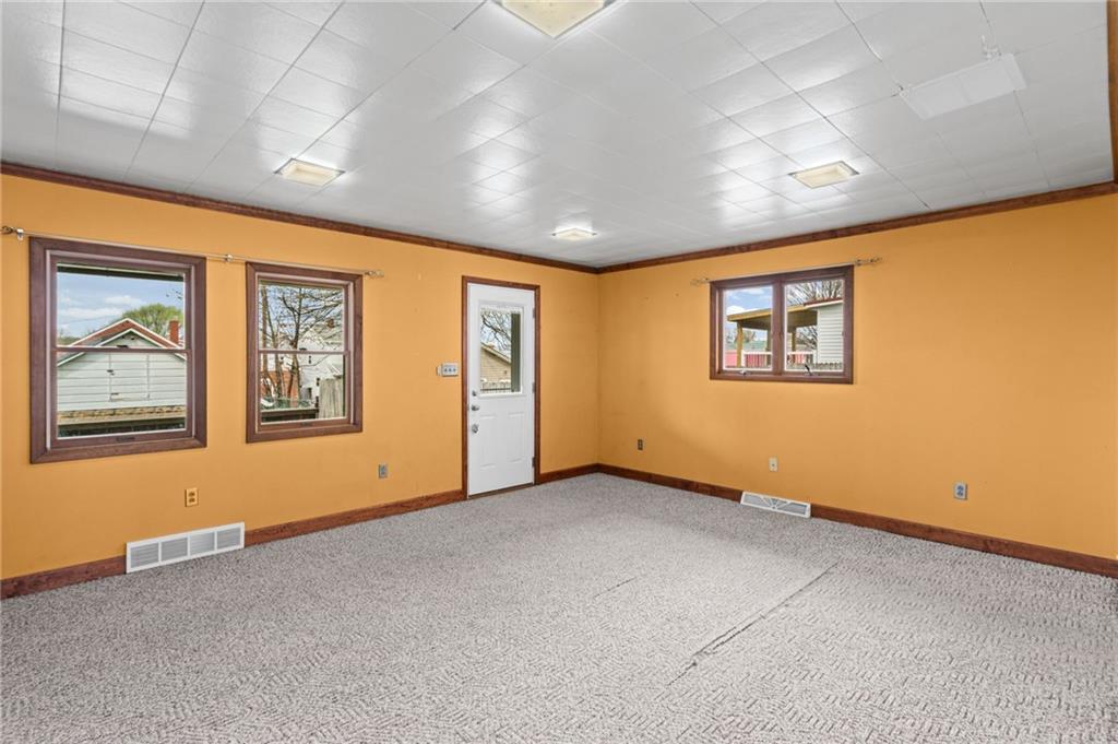 909 Freeport Road New Kensington, PA 15068 - Photo 10 of 46