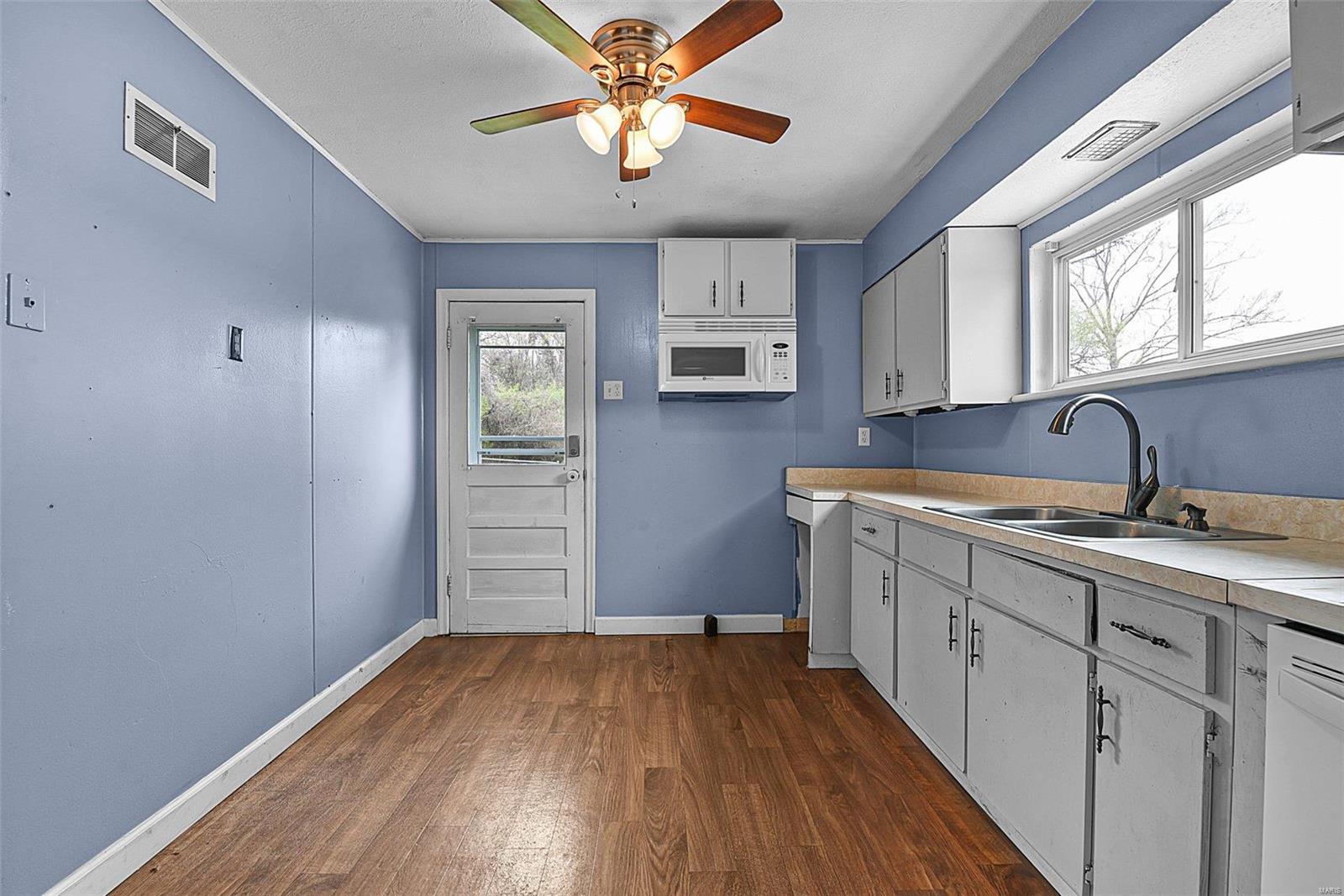 3382 Old Baumgartner Road St. Louis, MO 63129 - Photo 10 of 24 Gallery Image 10