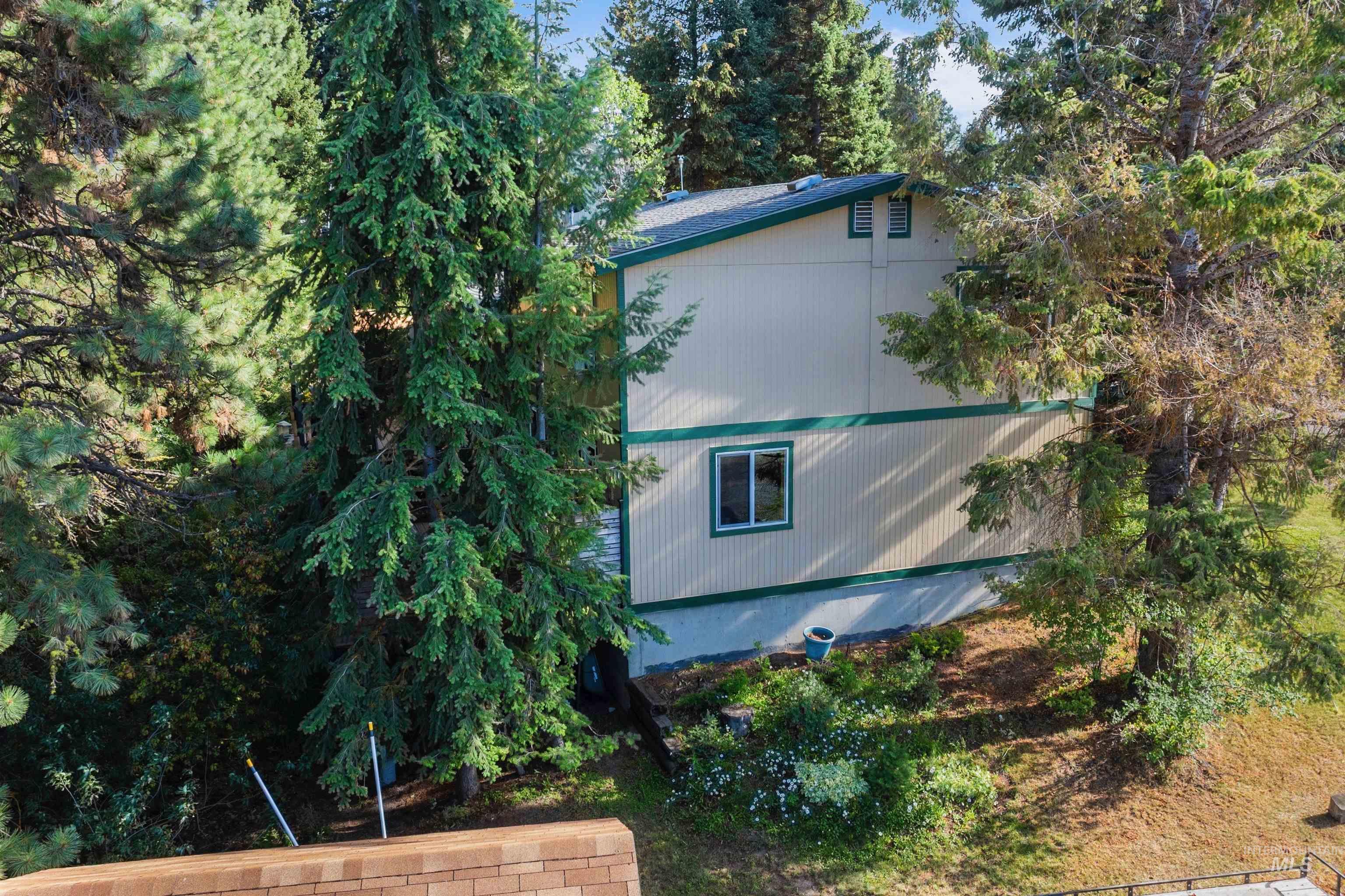 108 Gardner Place Cascade, ID 83611 - Photo 42 of 44