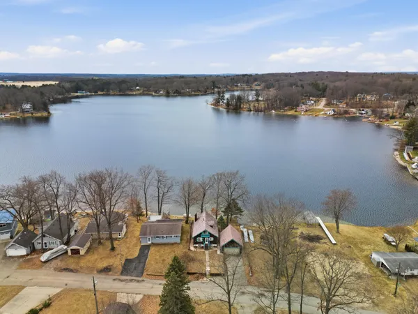 $475,000 | 6221 Honeymoon Drive, Lakeview, MI 48850