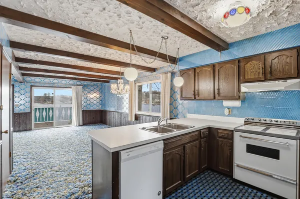 $475,000 | 6221 Honeymoon Drive, Lakeview, MI 48850