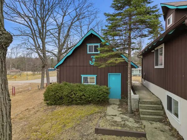 $475,000 | 6221 Honeymoon Drive, Lakeview, MI 48850