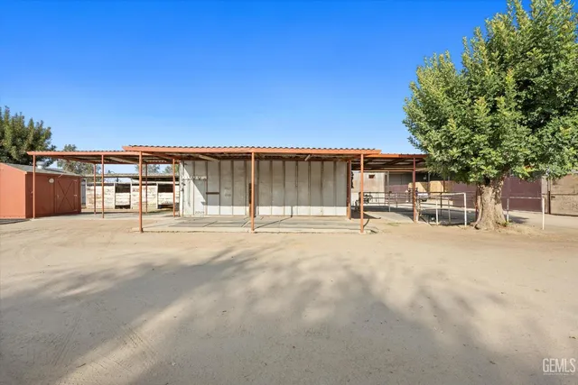 a view of a indoor garage