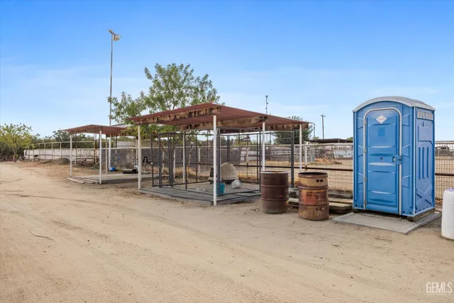 $850,000 | Undisclosed Address, Shafter, CA 93263