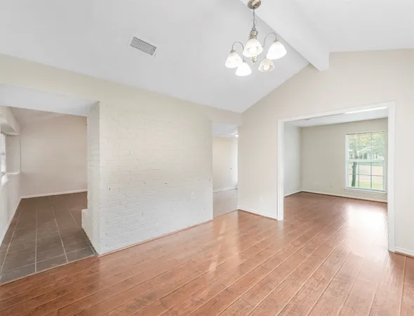 $2,095 | 817 Willow Creek Drive, La Porte, TX 77571