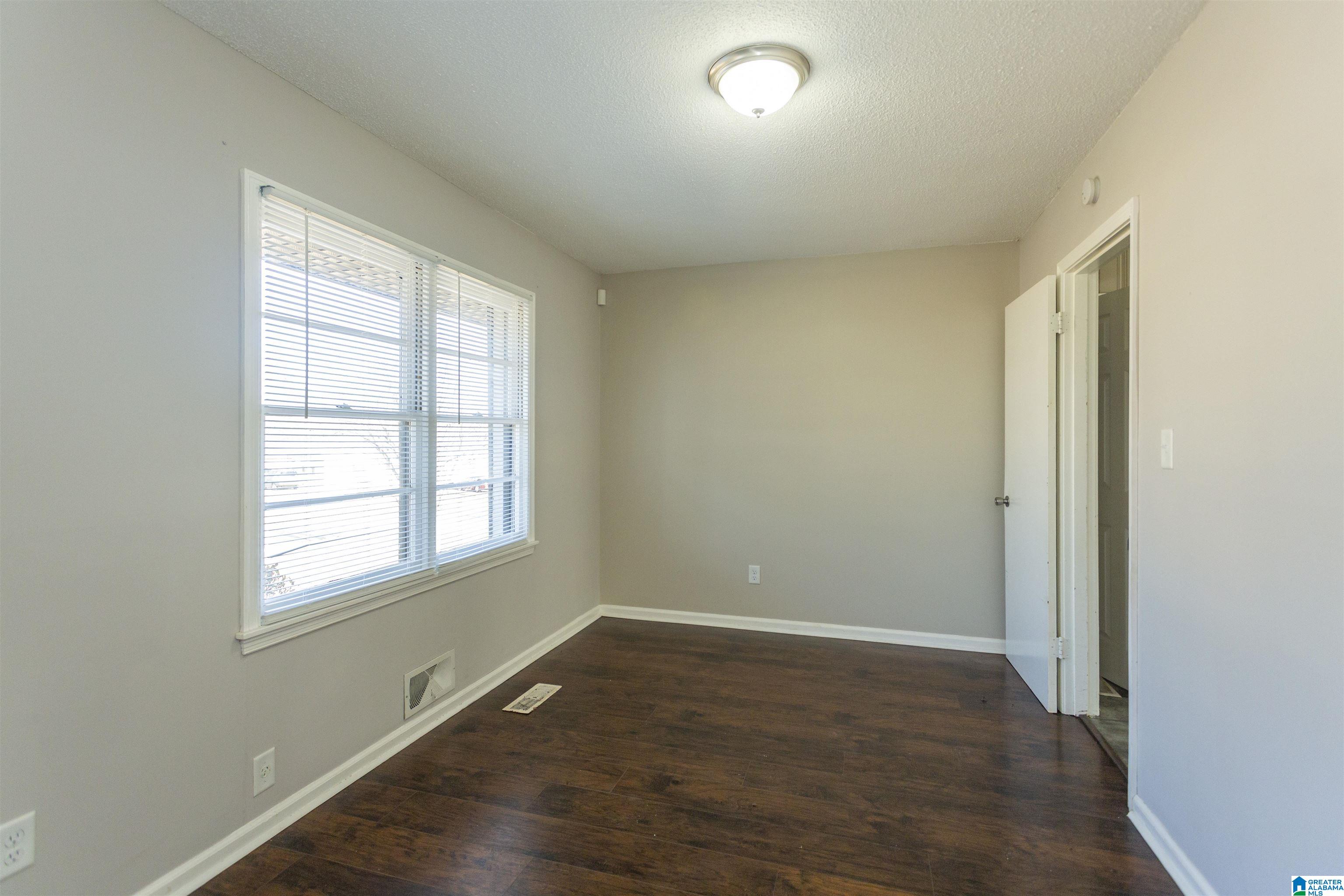 308 6th Street South Bessemer, AL 35020 - Photo 10 of 33