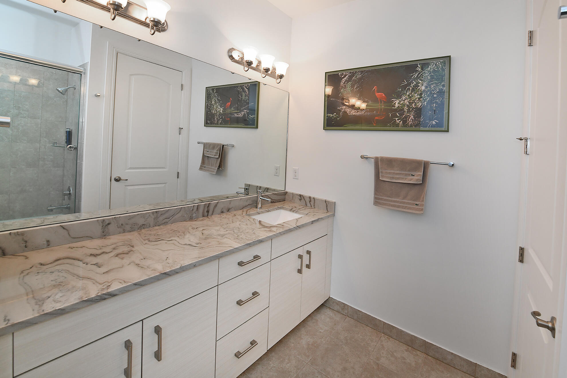 100 Northwest 69th Circle, Unit 68 Boca Raton, FL 33487 - Photo 29 of 49 Hall Bath