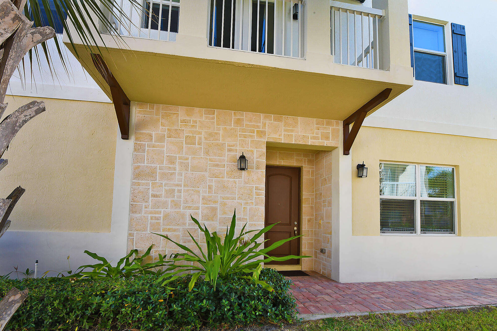 100 Northwest 69th Circle, Unit 68 Boca Raton, FL 33487 - Photo 36 of 49 Entrance