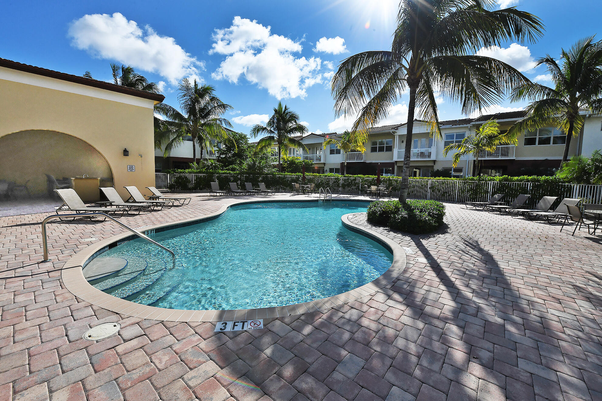 100 Northwest 69th Circle, Unit 68 Boca Raton, FL 33487 - Photo 40 of 49 Pool