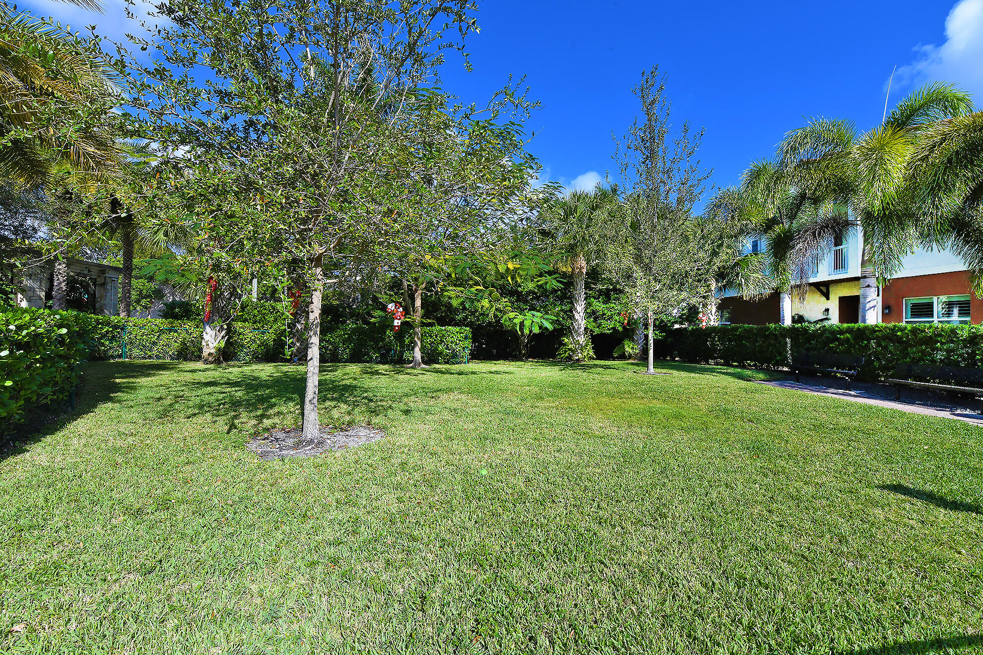100 Northwest 69th Circle, Unit 68 Boca Raton, FL 33487 - Photo 44 of 49 Dog Park
