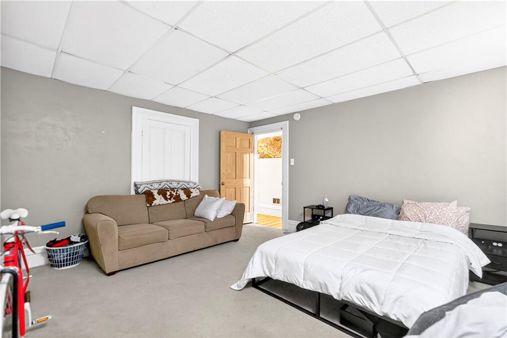 708 Seavey Road Pittsburgh, PA 15209 - Photo 23 of 29 2nd Flr Apartment bedroom