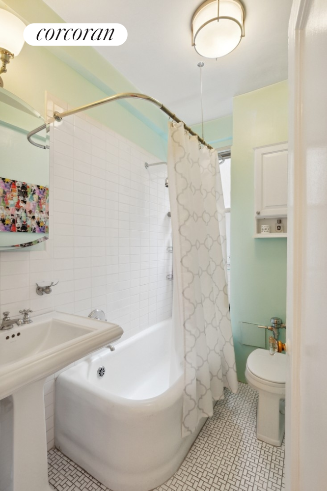 30 5th Avenue, Unit 3B Manhattan, NY 10011 - Photo 5 of 7