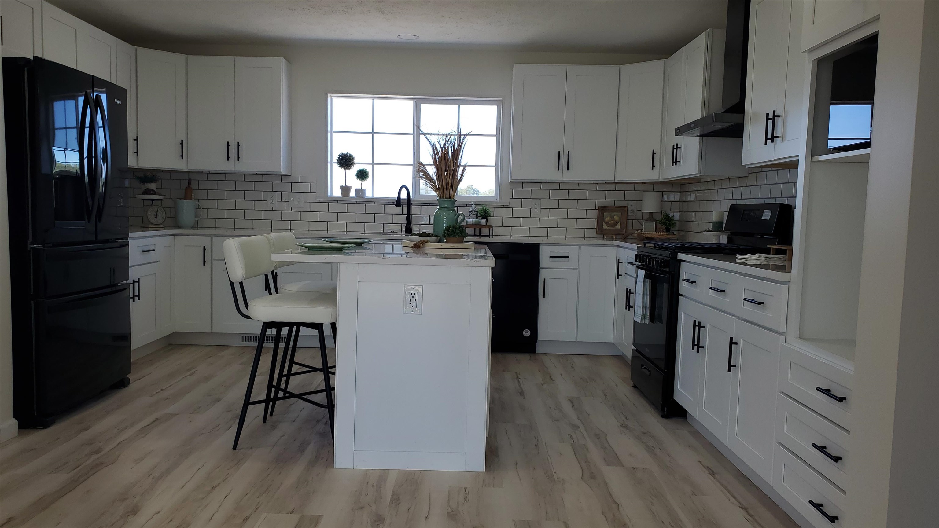 5495 West Burns Road Coleman, MI 48618 - Photo 6 of 42 Gallery Image 6