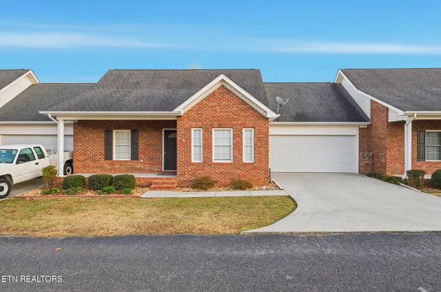 $339,900 | 504 Fairway Drive, Athens, TN 37303