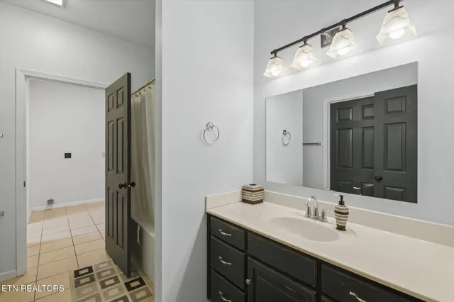 $339,900 | 504 Fairway Drive, Athens, TN 37303