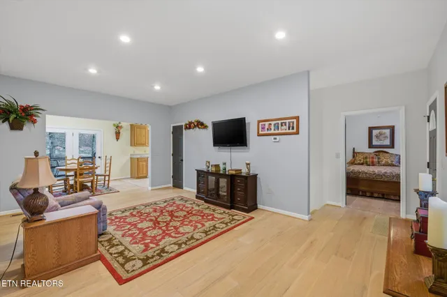 $339,900 | 504 Fairway Drive, Athens, TN 37303