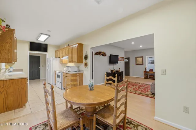 $339,900 | 504 Fairway Drive, Athens, TN 37303