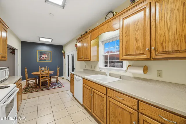 $339,900 | 504 Fairway Drive, Athens, TN 37303