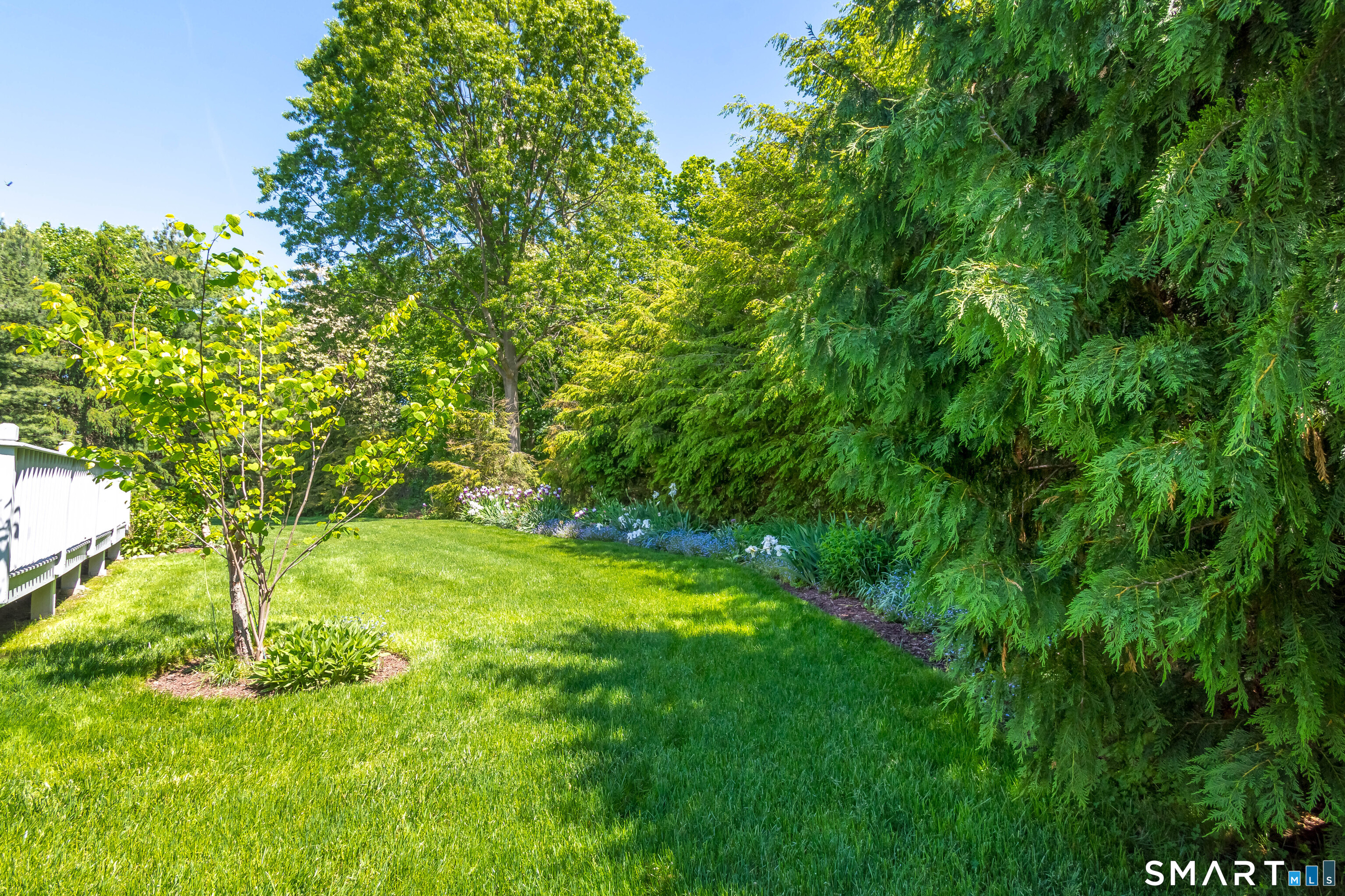 164 Ludlowe Road Fairfield, CT 06824 - Photo 33 of 40